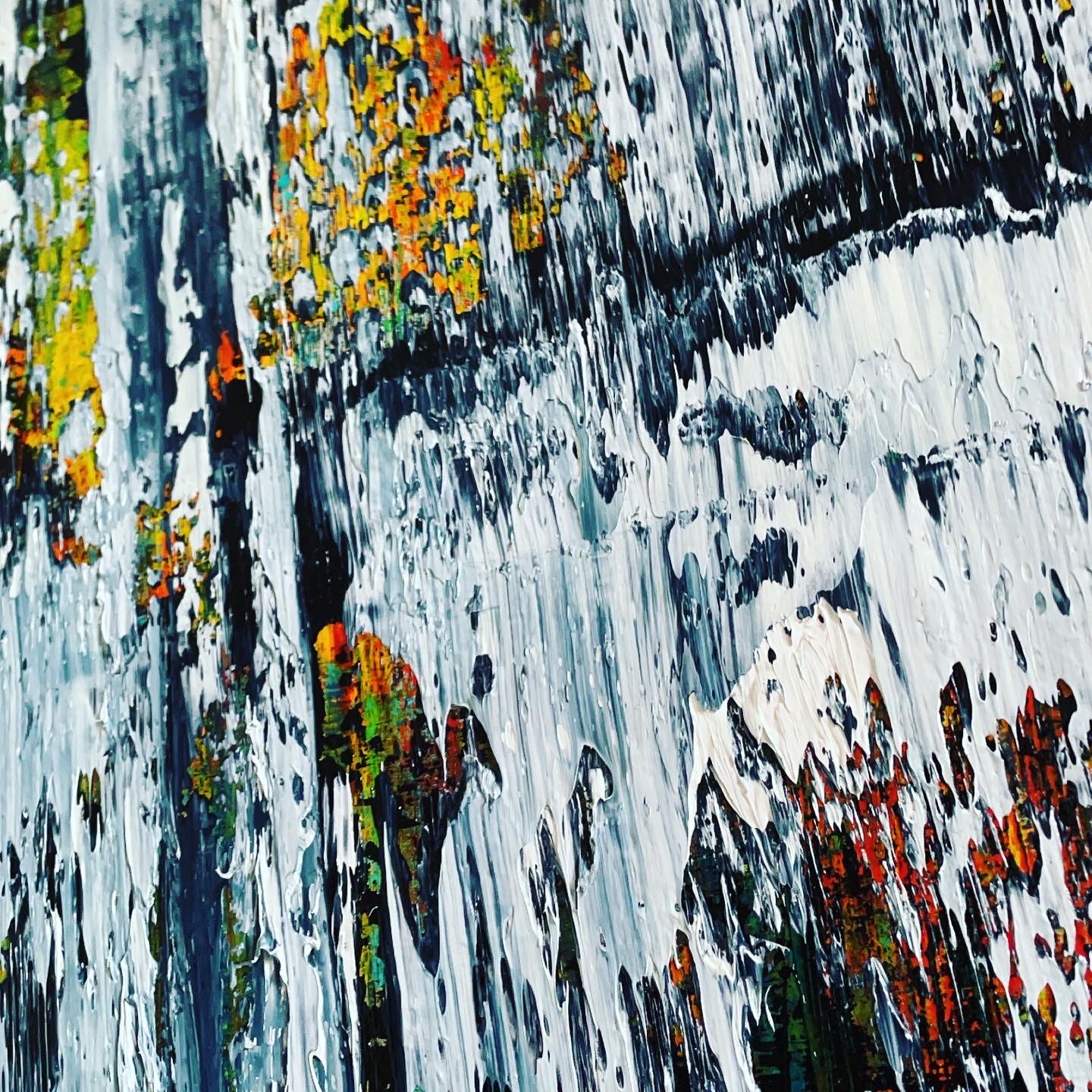 Abstract N17621 - Image 10